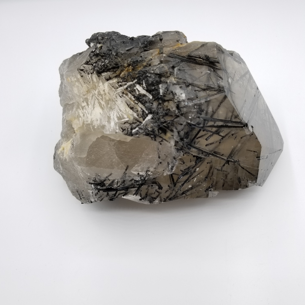 Tourmalinated Quartz Point - Picture 4 of 13